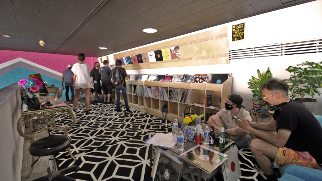 Miami has a new dance music record store, T-Bag Records image