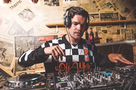 Chris Reed, AKA Plastician, has written a book of dad jokes image