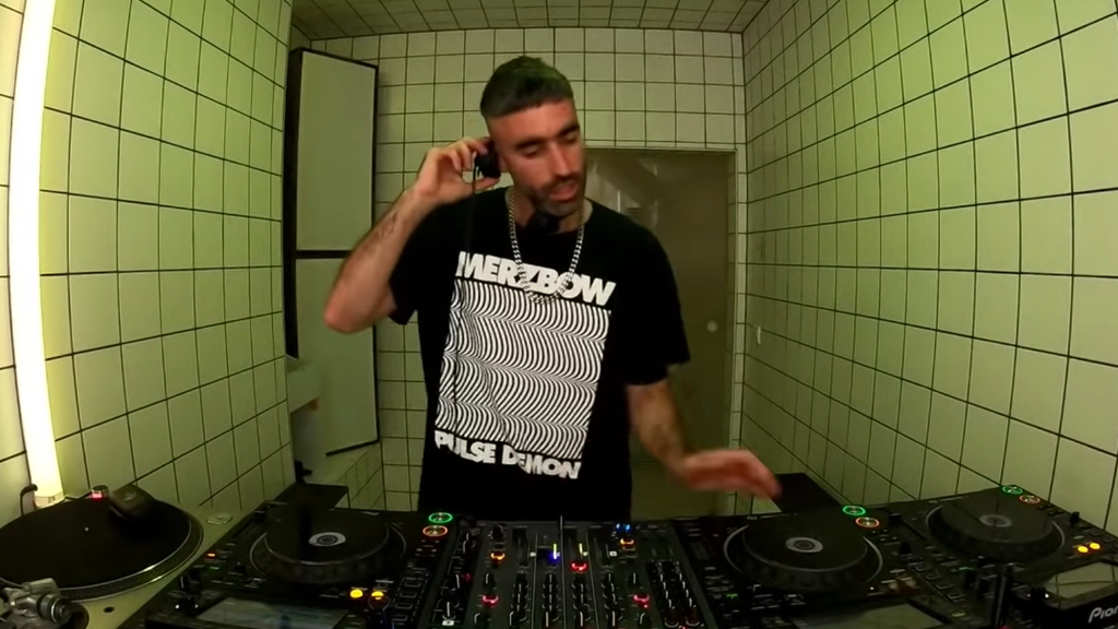 Mix Of The Day: Randomer image