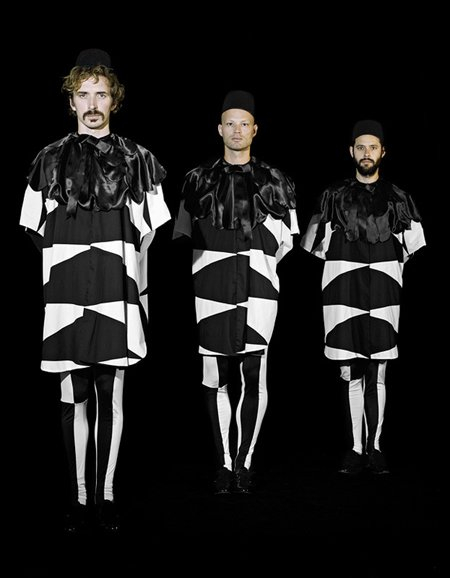 Whomadewho - Flyer front