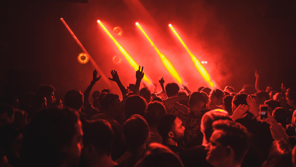 Berlin court rules that ban on indoor dancing cannot apply to vaccinated or recently recovered people image