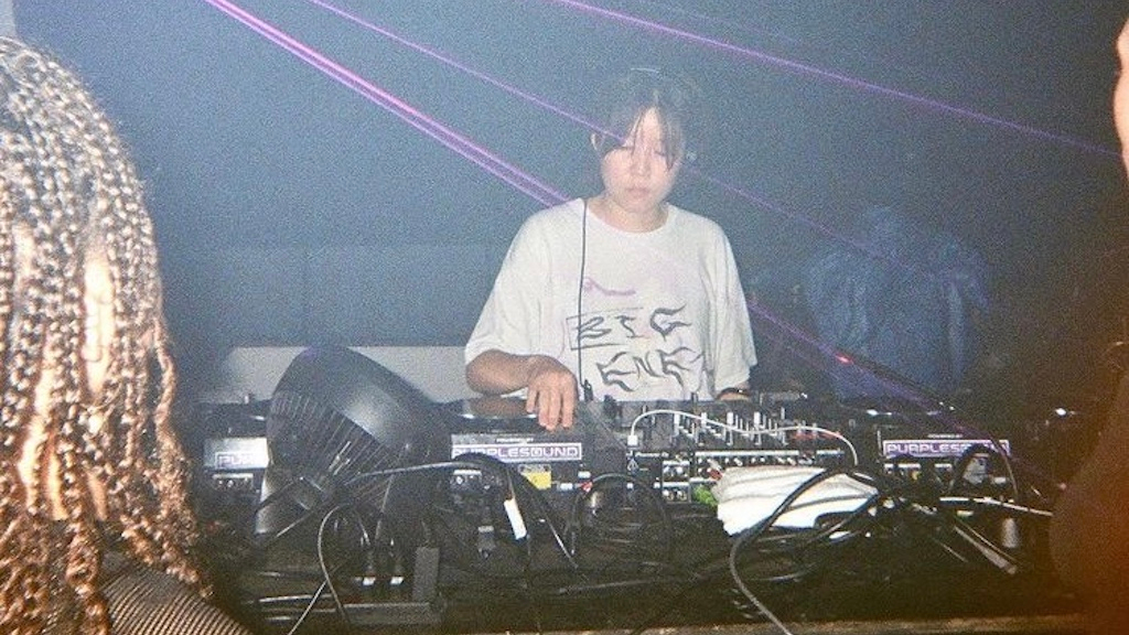 Mix Of The Day: DJ Fart In The Club image
