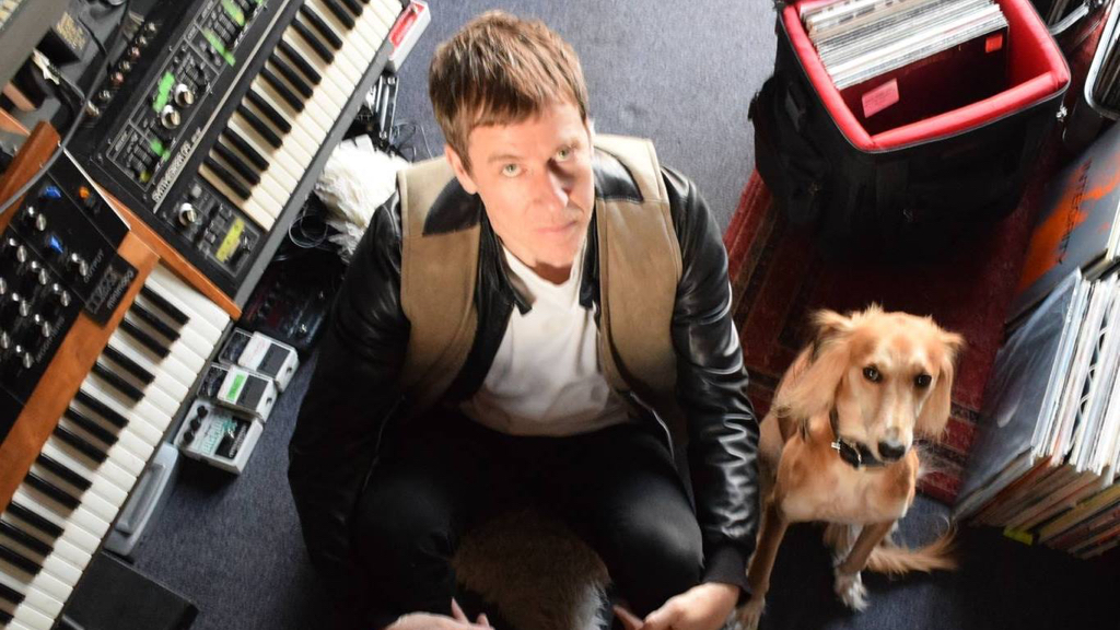 The new Richard Fearless album, Future Rave Memory, is inspired by London's industrial scenery image