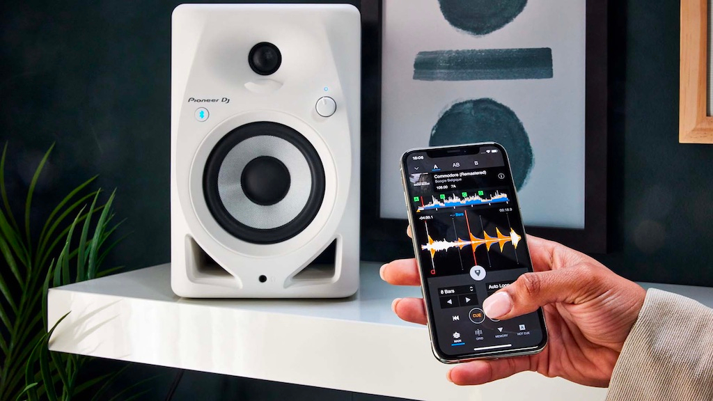 Pioneer DJ unveils three new desktop speakers · News ⟋ RA