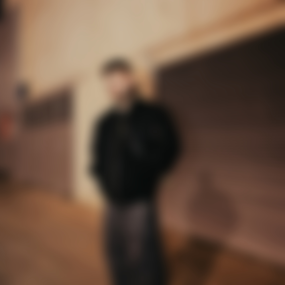 Héctor Oaks · Artist Profile