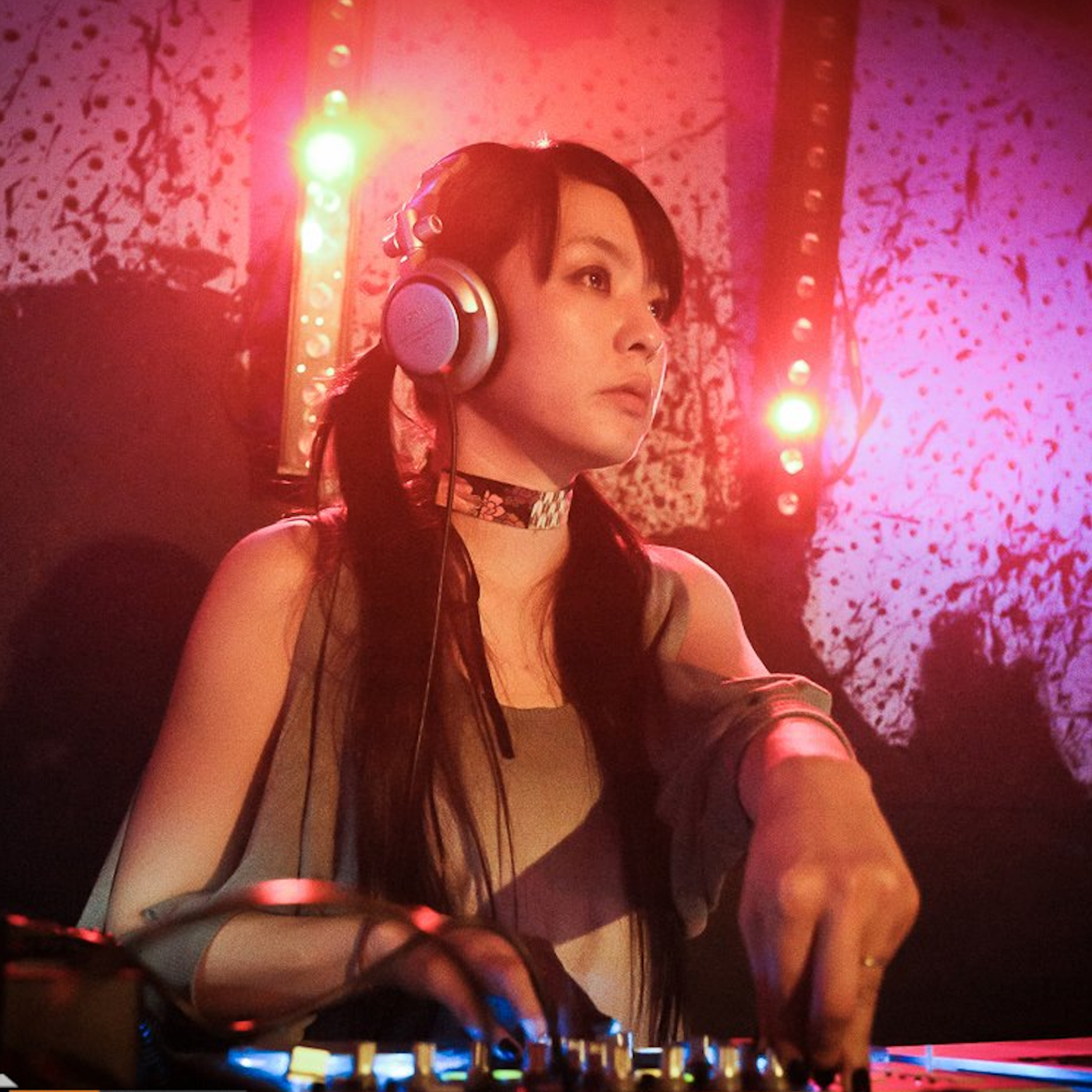 CRACKS'UNDERGROUND TECHNO with Ayako Mori, Loraw, YOXIKI, FENGX2