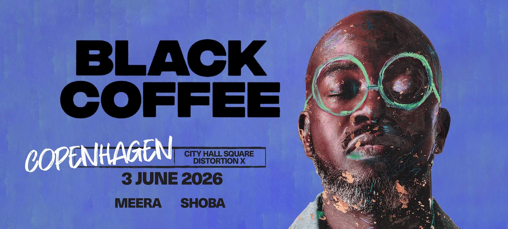 Black Coffee - Copenhagen City Hall Square w Copenhagen City Hall