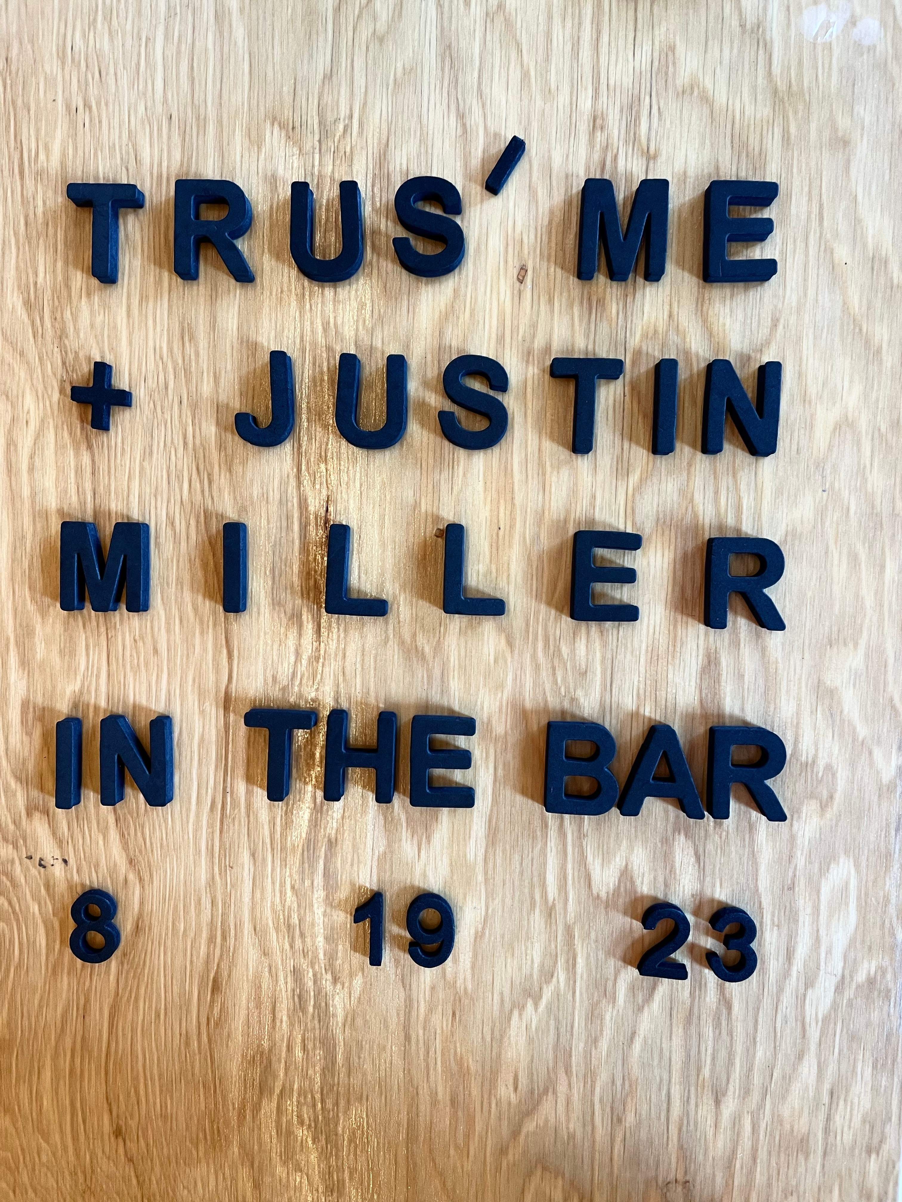 In The Bar: Trus' Me + Justin Miller - Página frontal