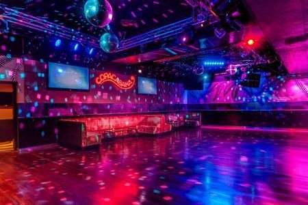 New Year s Eve at Biggest Nightclub in Times Square The Copacabana