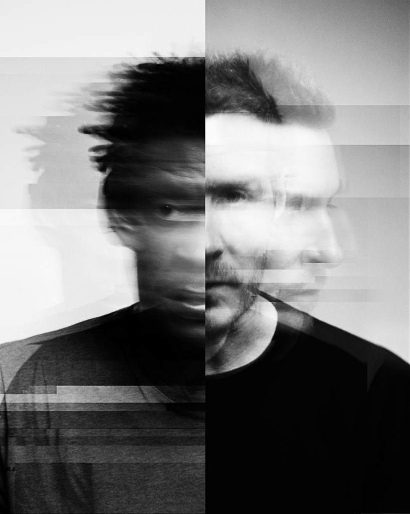 Massive Attack - Página frontal