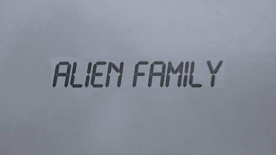 Alien Family - フライヤー表