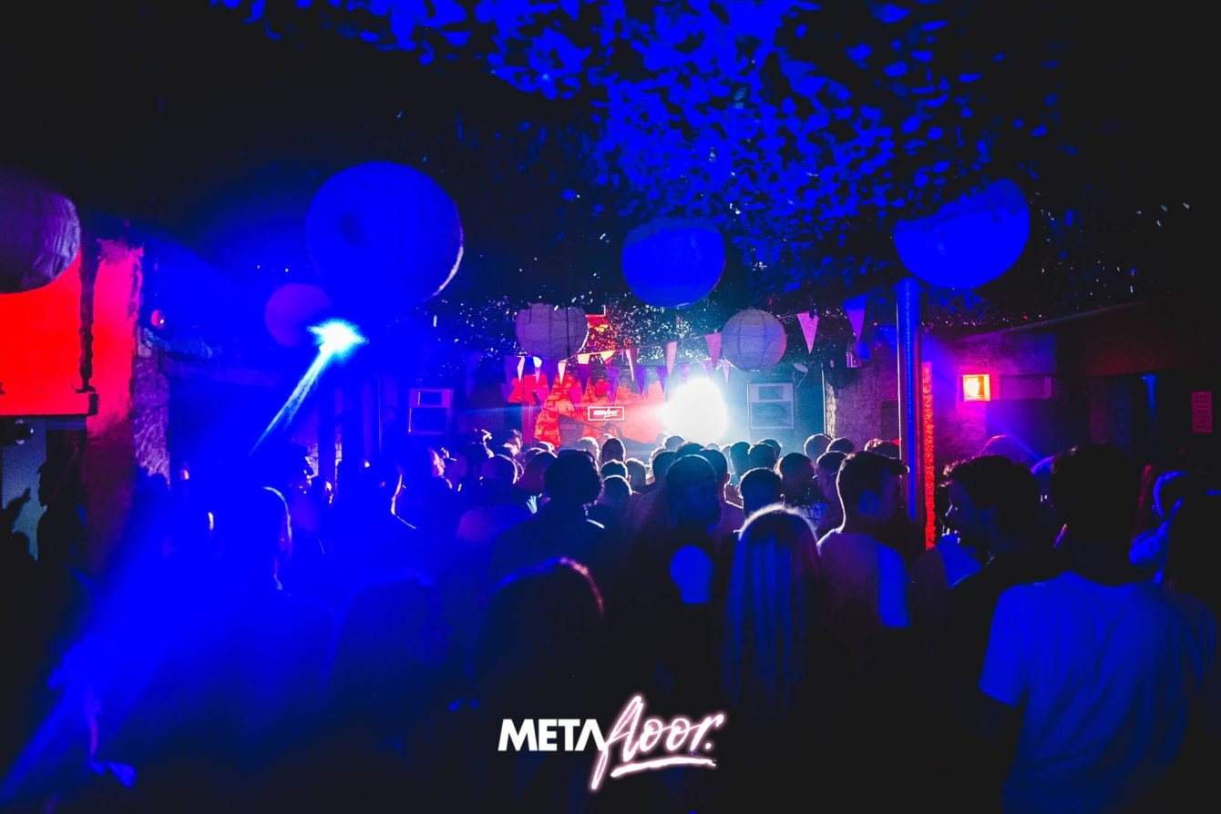 Metafloor - 2019 - with Alessio Viggiano (We_r House/ Beste Freunde), Residents & Guests - Página trasera