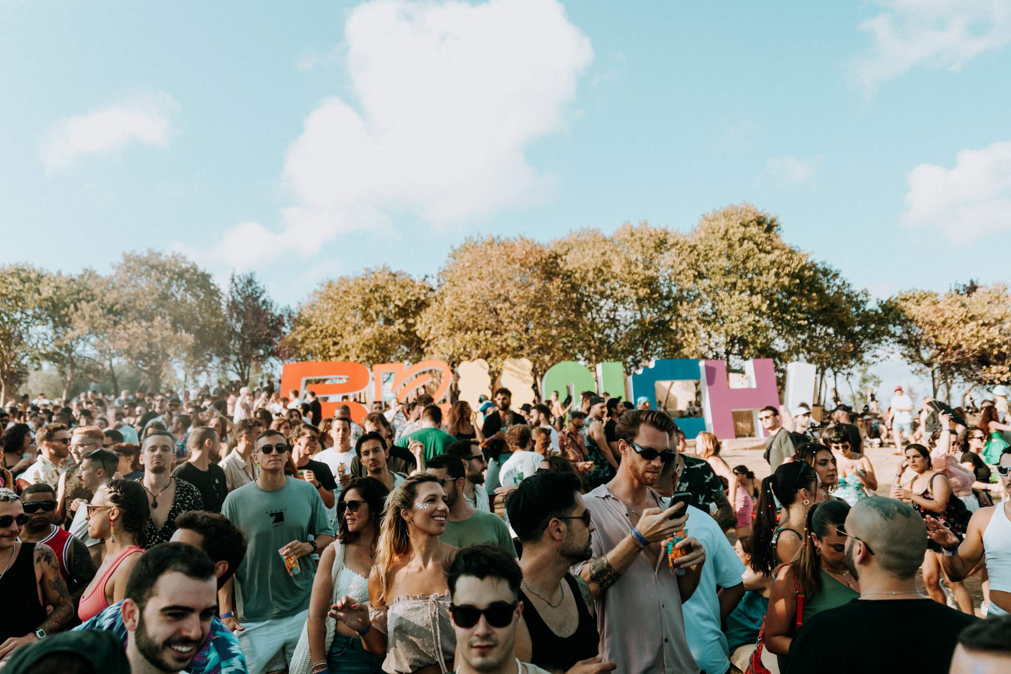 Brunch Electronik Barcelona #9 Nina Kraviz, Marcel Dettmann, Quest, fka.m4a  y más em Parc de la Trinitat, Barcelona