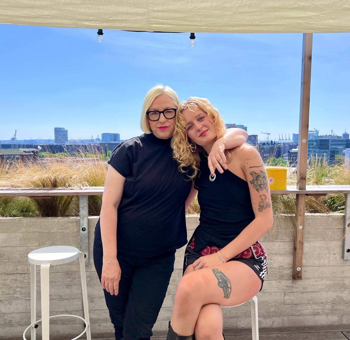 Katja Ruge x Carluschka - Golden hour rooftop session in Hamburg at ...