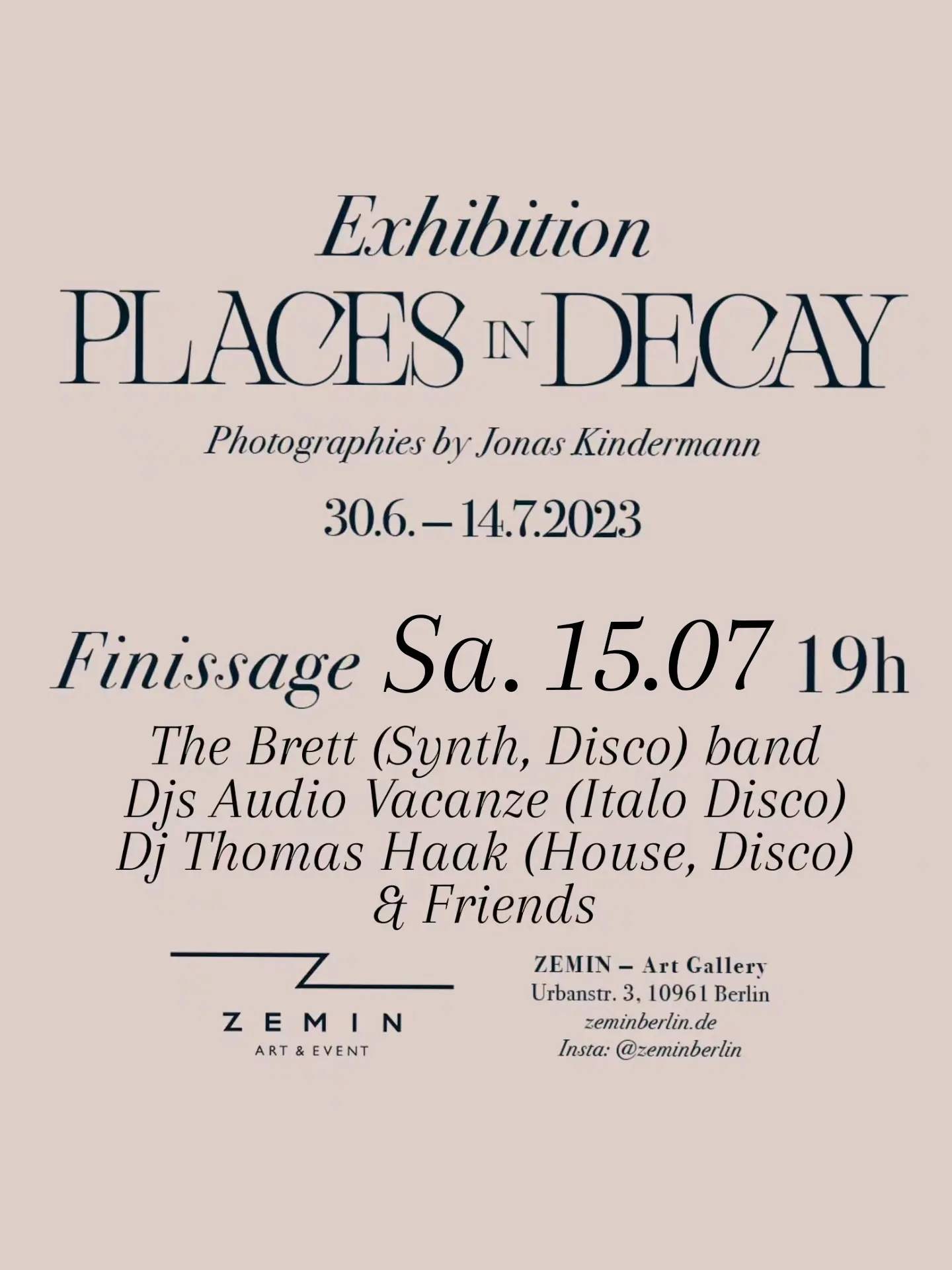 Places in Decay Finissage - Página trasera