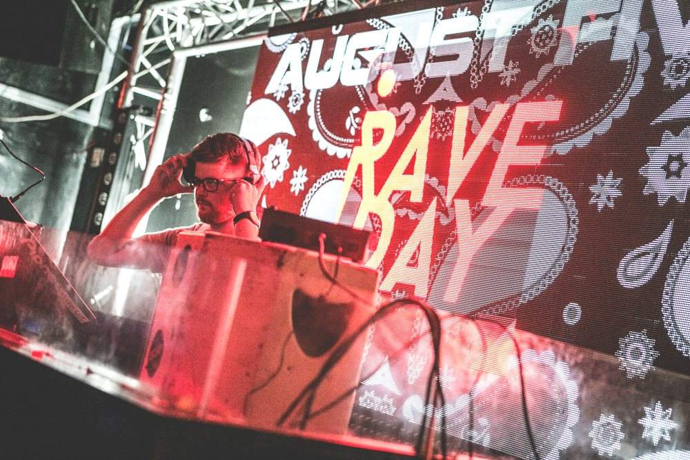 Raveday - Shoreditch Loft Rave - Tickets on the Door at Shoreditch ...