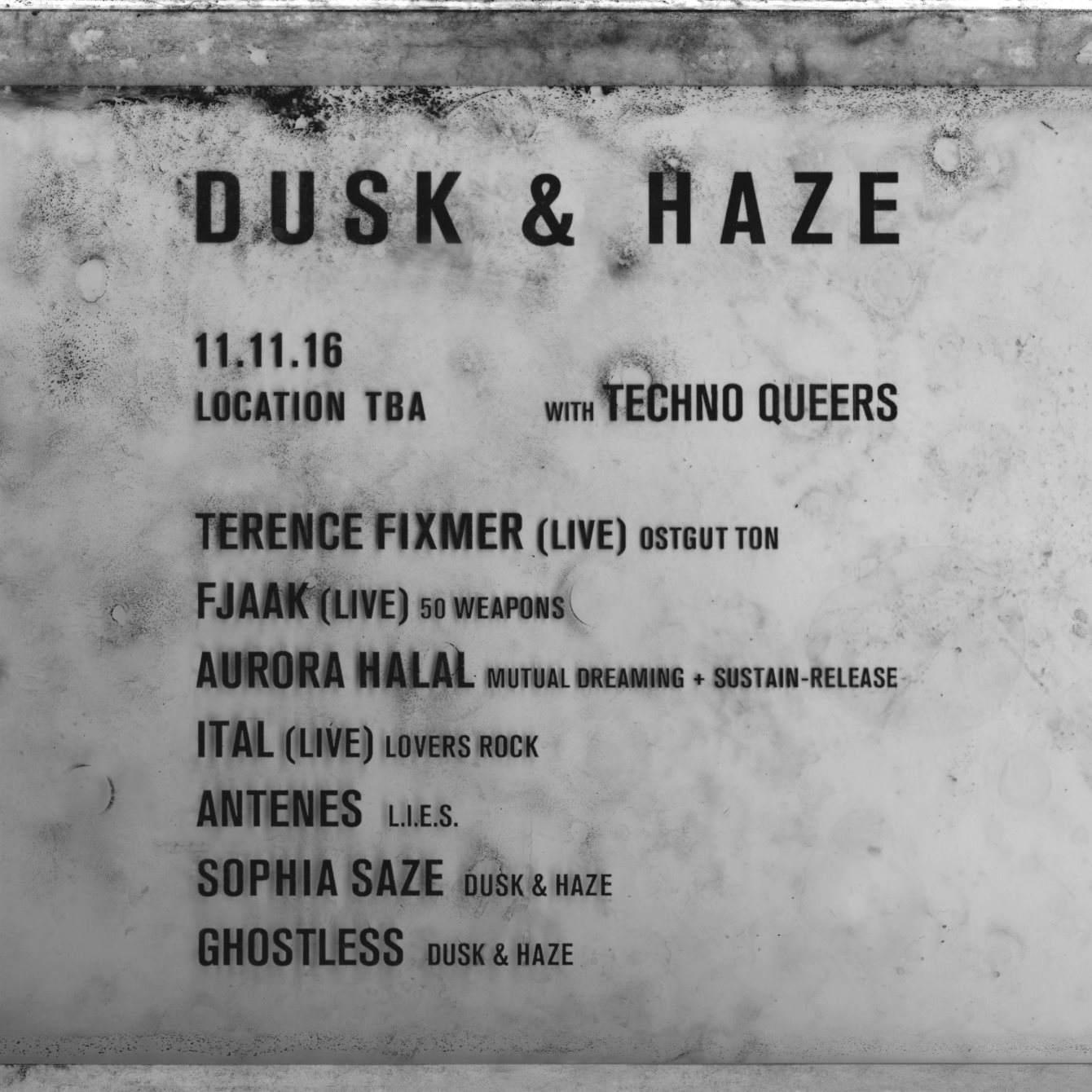 Dusk & Haze - Terence Fixmer / Fjaak / Aurora Halal & More - Página trasera