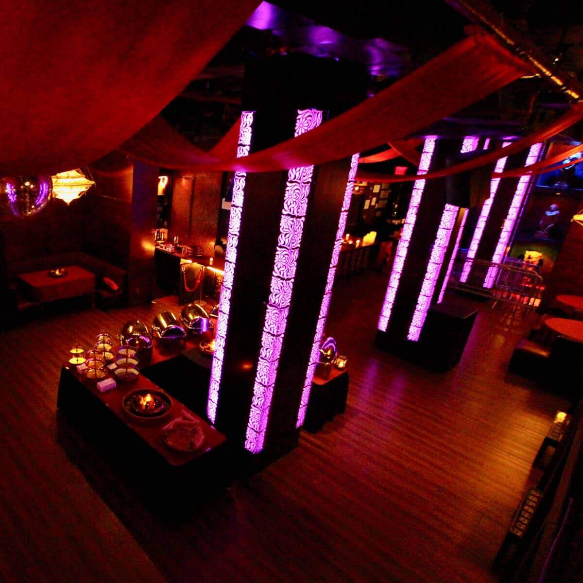 Taj Lounge NYC Saturday Night's Gametight Guestlist 2024 - Página trasera