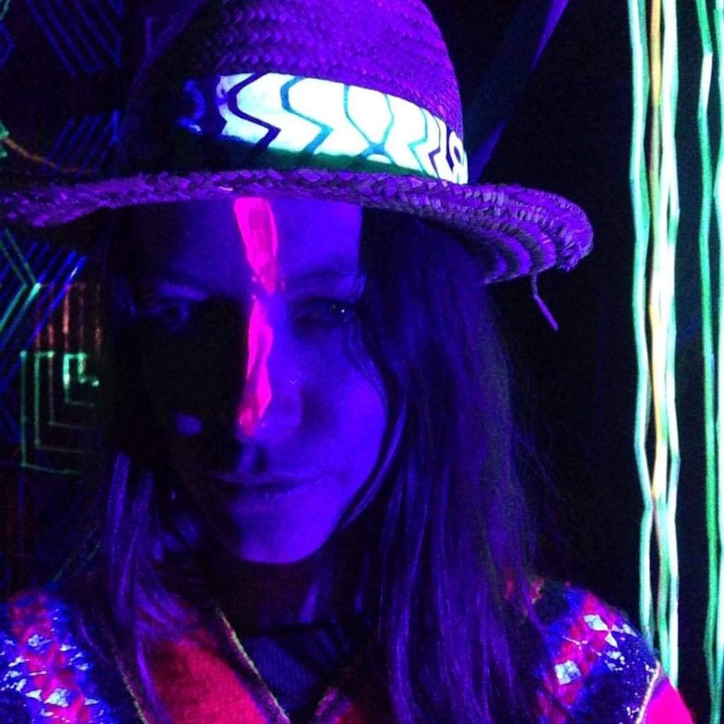Girls.Week mit Raketka & Laura Garrido aka Farbig en Minimal Bar, Berlin