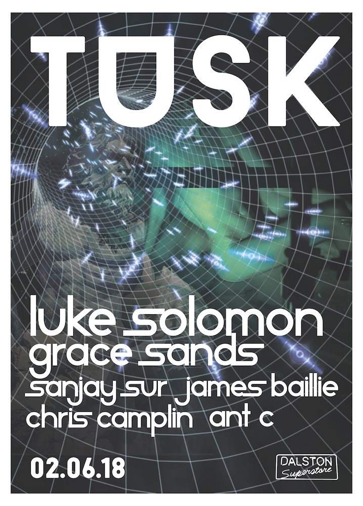 Tusk - Luke Solomon & Grace Sands - Página frontal