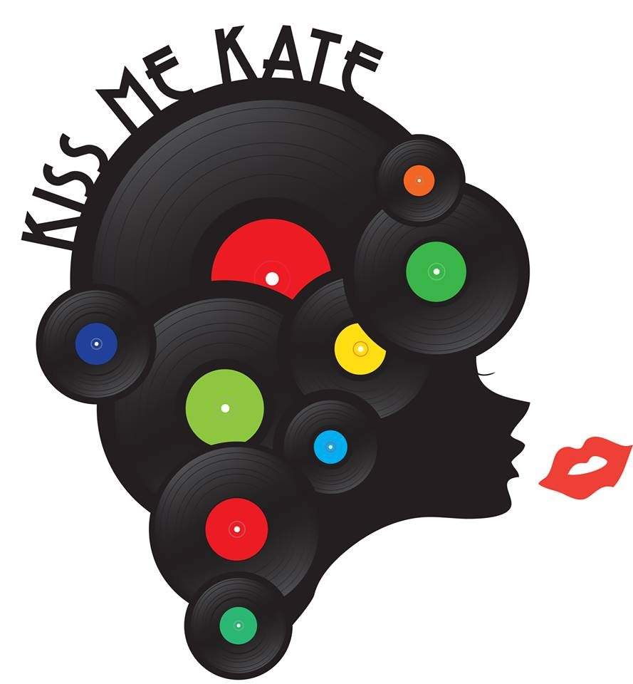 Kiss ME Kate - Special Sunday - Página trasera