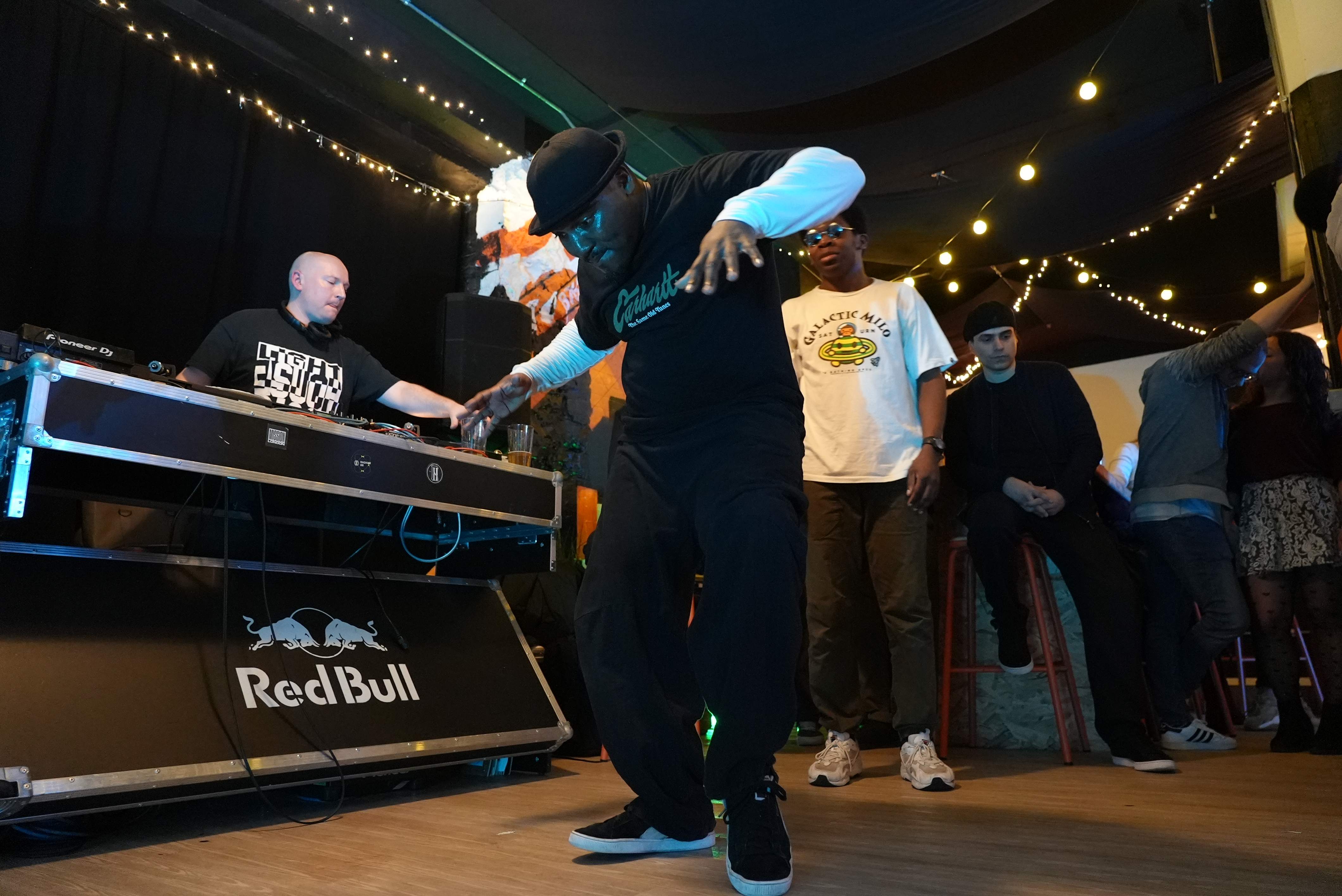 SUNDOWN BOOGIE at The Ton of Brix, London