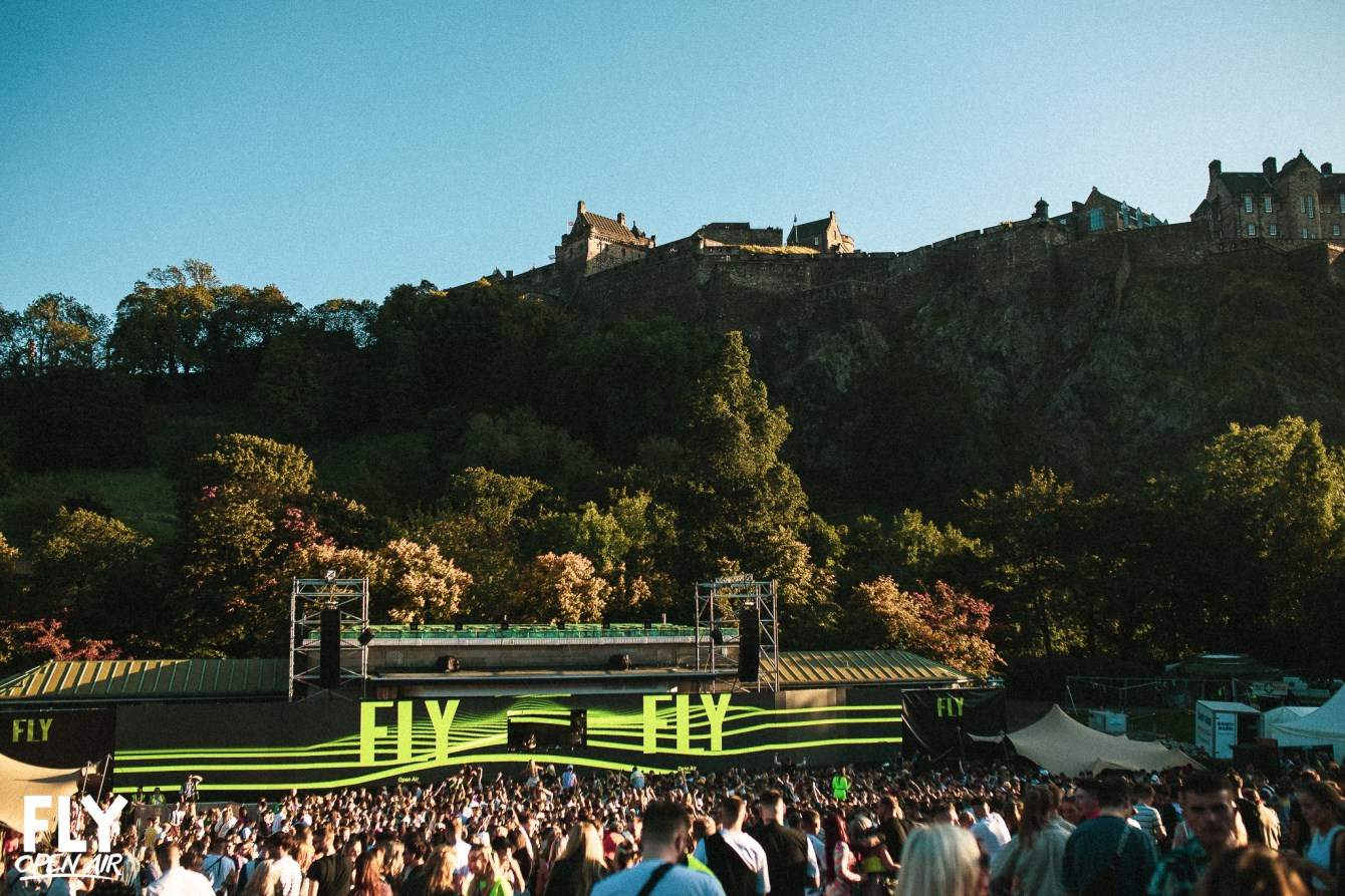 FLY Open Air Festival 2021 - Página trasera