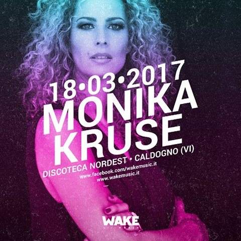 Wake Pres. Monika Kruse - Página frontal