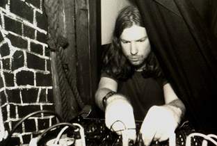 Aphex Twin announces summer DJ dates image