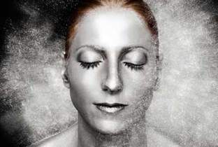 Ellen Allien returns with Dust image