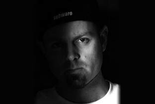 DJ Shadowが東京、大阪に登場 image