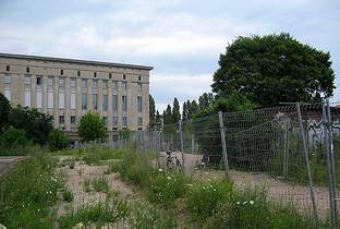 Berghain to remain open in 2013 image