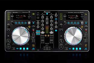 Pioneer introduces the XDJ-R1 image