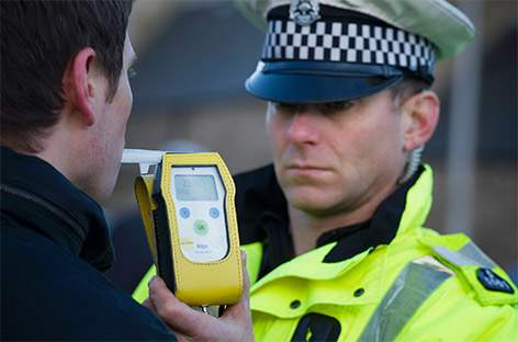 London clubbers to be breathalysed before entry image