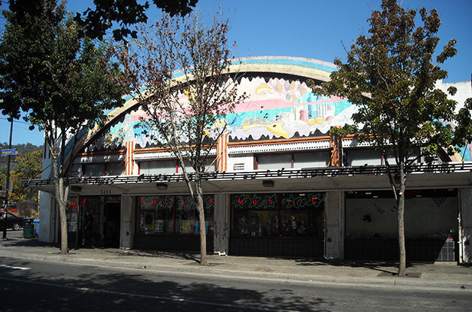 Amoeba Music Berkeley gets OK for in-store pot shop image