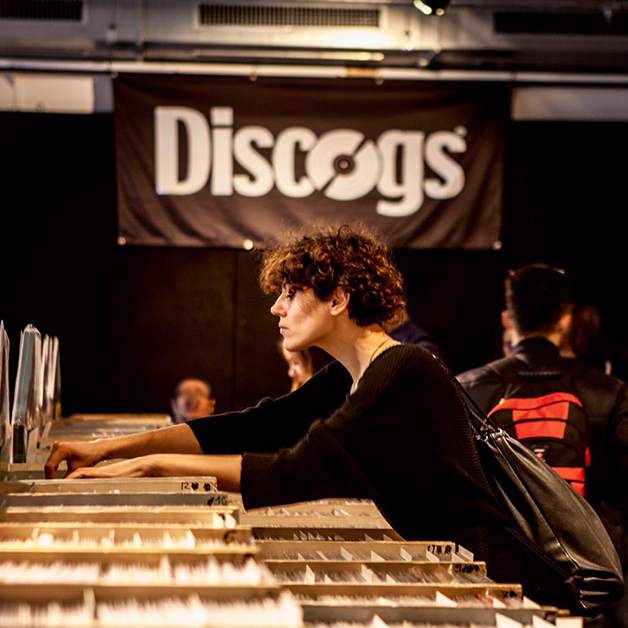 J. Rocc, Ron Trent play free Discogs Crate Diggers parties image