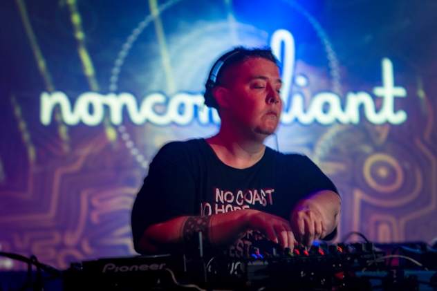 Noncompliant heads to Seattle's Re-Bar image