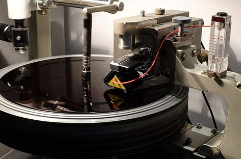 Curve Pusher opens new mastering and vinyl cutting facility image