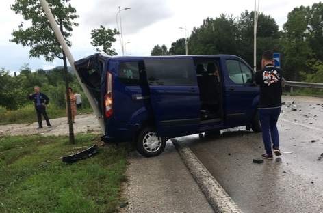Eris Drew injured in car accident in Albania image
