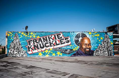 Frankie Knuckles tribute mural rises again in Chicago image