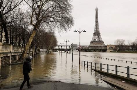 Paris clubs cancel this weekend's events due to Seine floods image