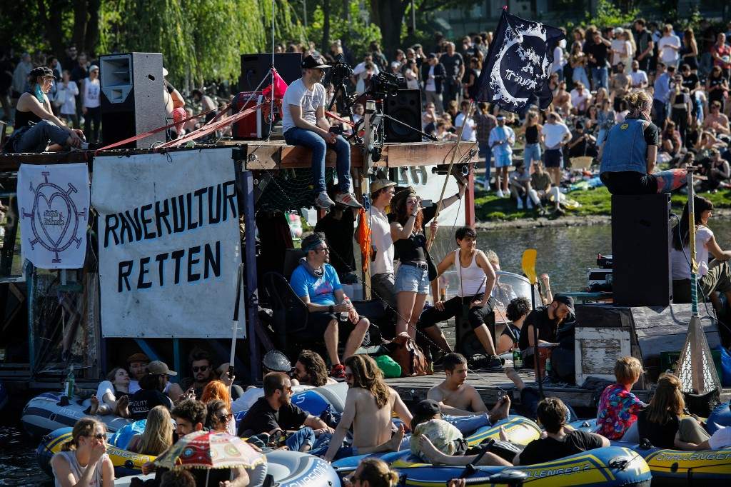 Berlin's senate seeks open-air spaces where local clubs can host socially distanced parties image