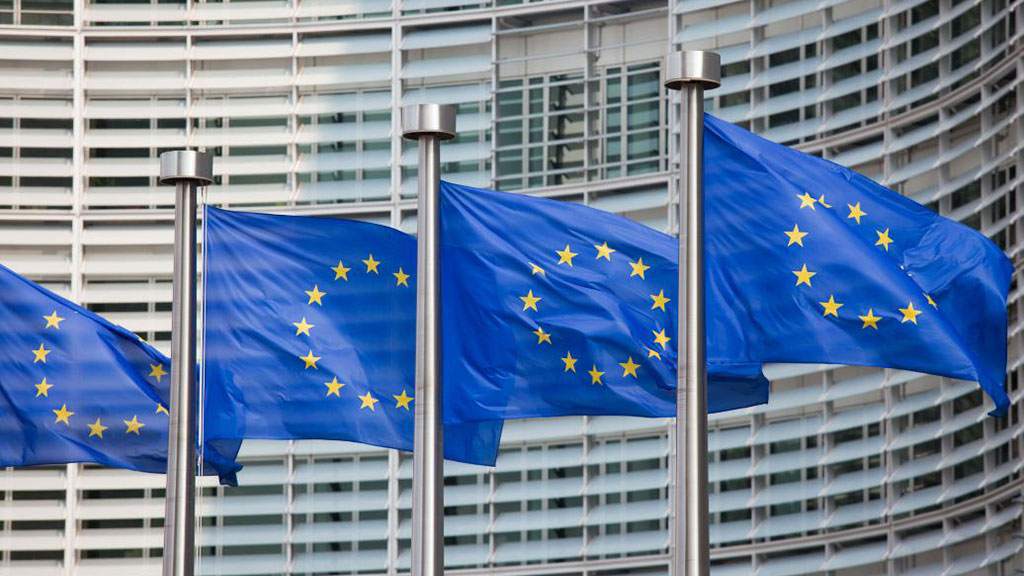 Study finds EU music industry revenues down 76 percent image