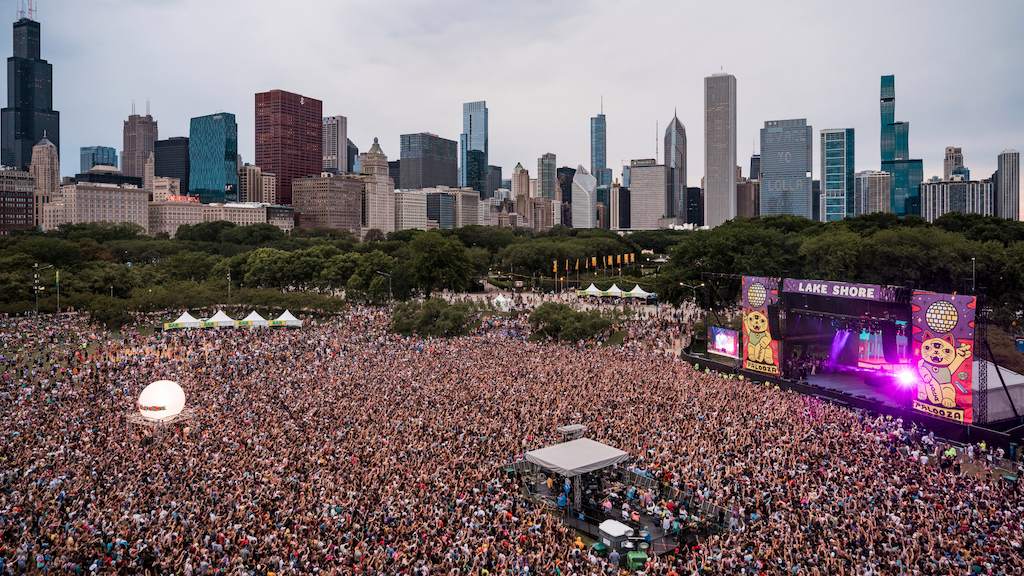 Chicago's Public Health Comissioner claims there's 'no evidence' of Lollapalooza being a superspreader event image