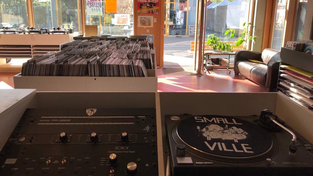 Smallville Records shuts Hamburg shop but the label continues image