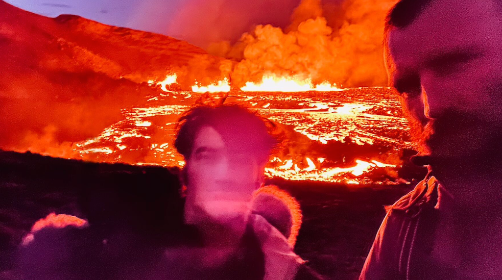 Ben Frost and Francesco Fabris record volcanic eruption on new album, Vakning image