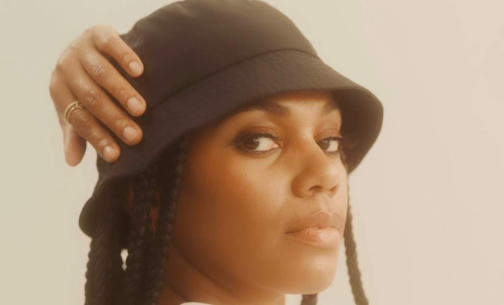 Ash Lauryn · Artist Profile