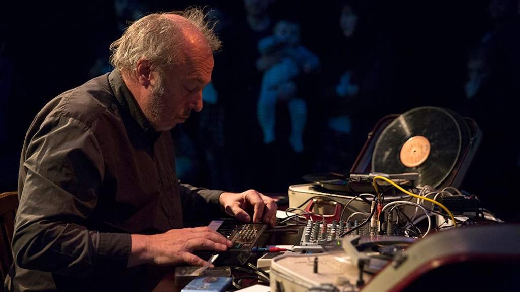 Philip Jeck, celebrated experimental composer and turntablist, dies aged 69 image