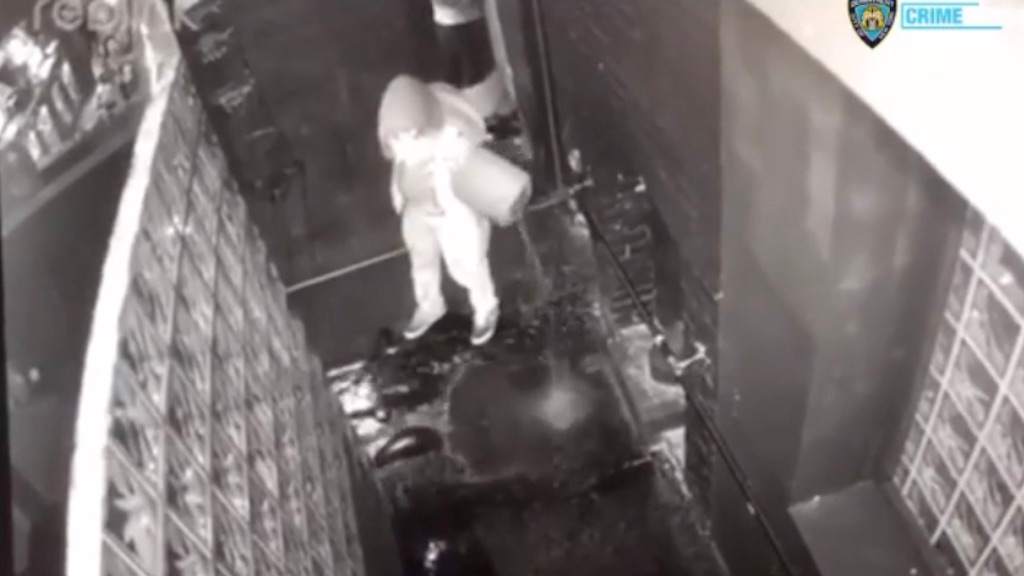 Arsonist behind fire at New York club Rash has been arrested image