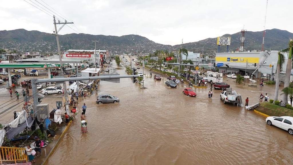 Mexico City clubs and promoters unite to help Hurricane Otis survivors image